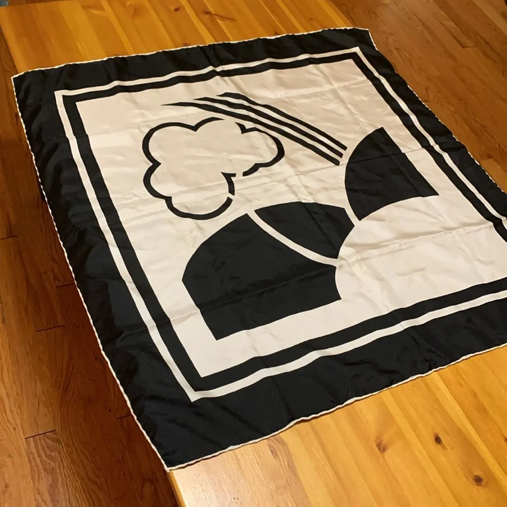 Caruso 30” square